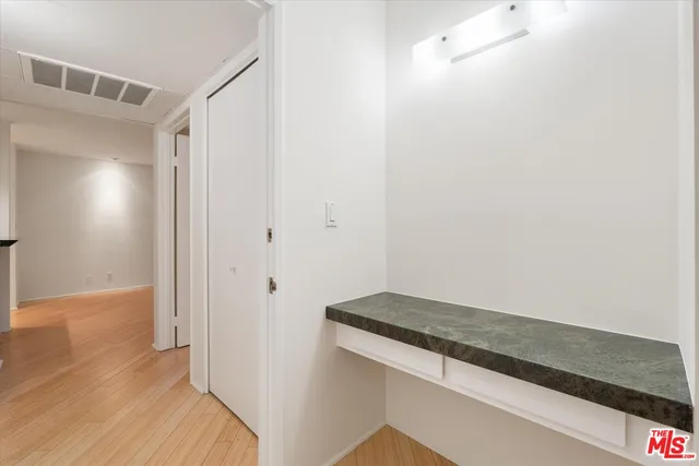 a view of utility room