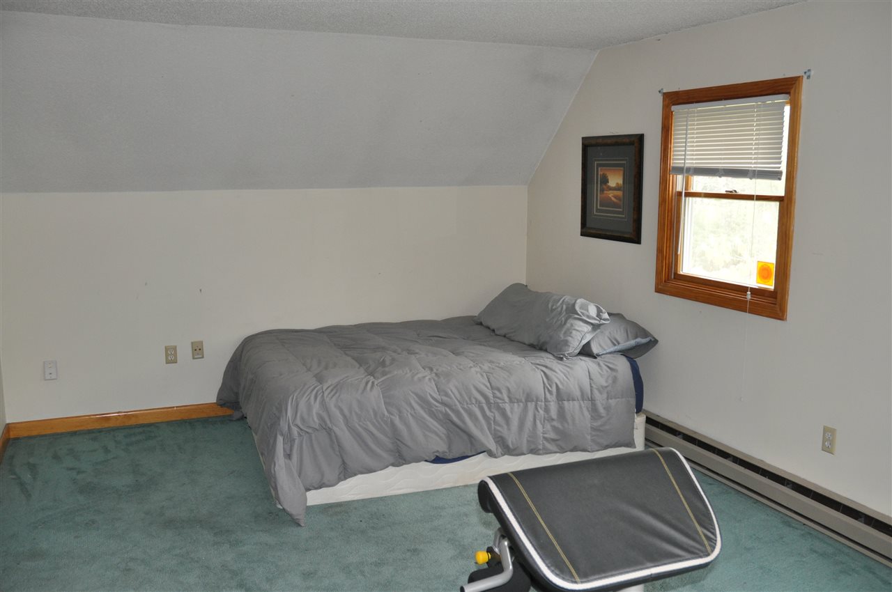 19 Tallant Road Pelham, NH 03076 - Photo 22 of 31