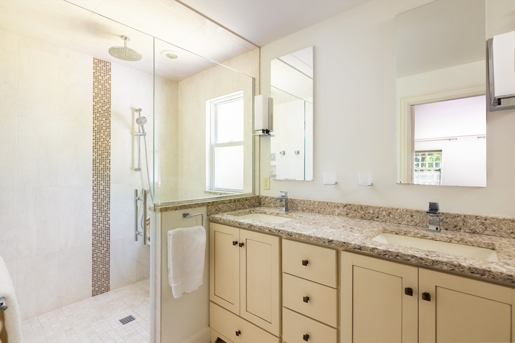 67 Annawan Road Newton, MA 02468 - Photo 11 of 19