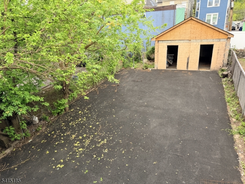 348 Woodside Avenue Newark, NJ 07104 - Photo 6 of 18