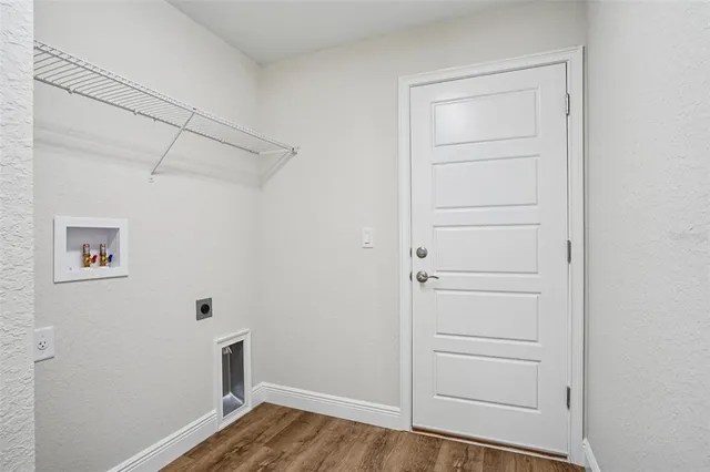 a view of backyard of house