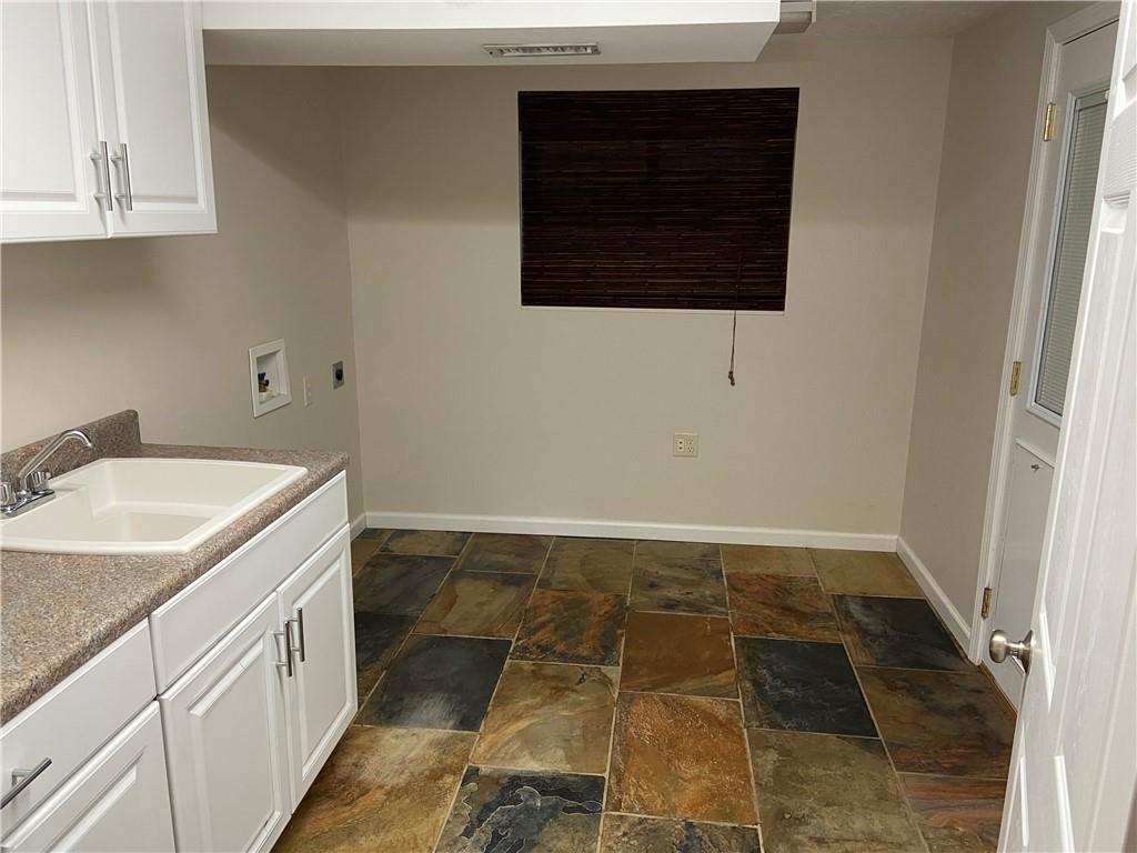 8730 Cheltenham Road Indianapolis, IN 46256 - Photo 28 of 44 Gallery Image 28