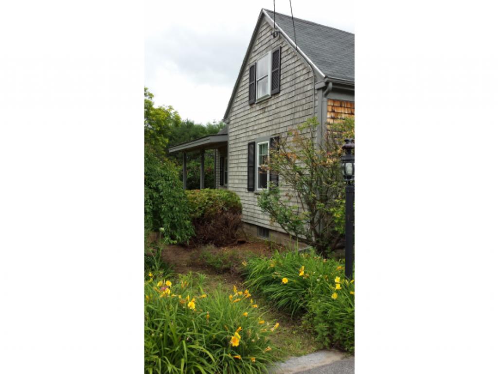 169 Spring Street Hopkinton, NH 03229 - Photo 3 of 24 Gallery Image 3