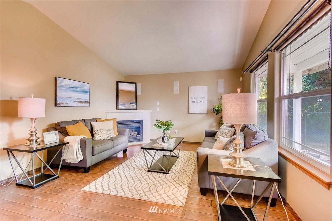 2406 State Street Everett, WA 98201 - Photo 3 of 25