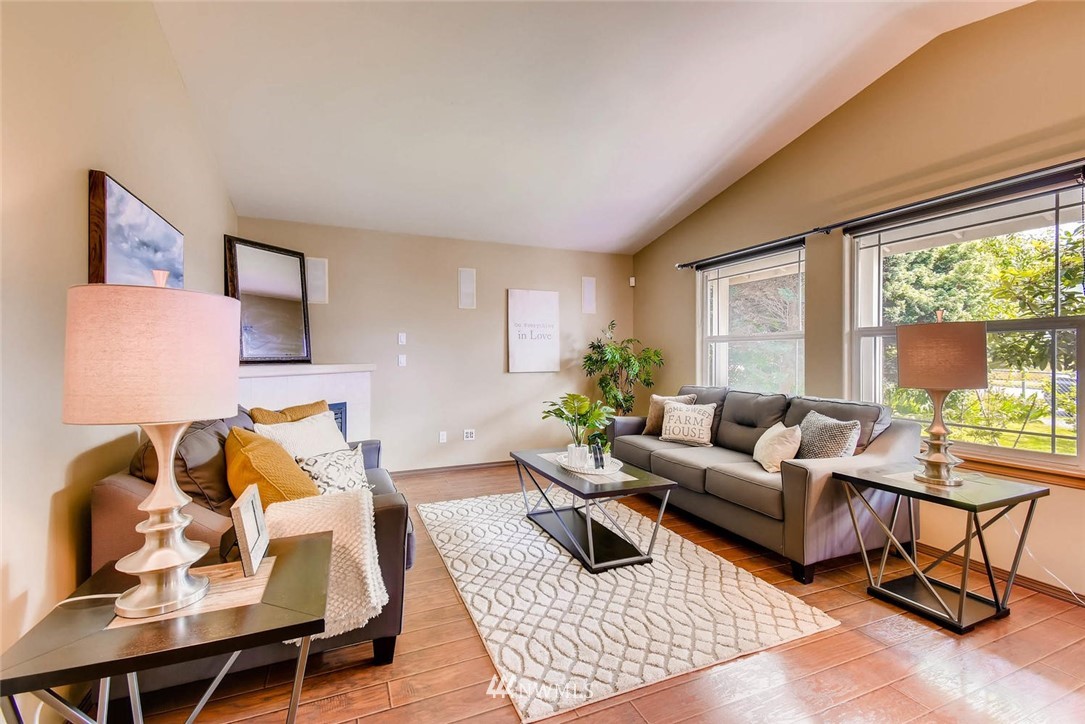 2406 State Street Everett, WA 98201 - Photo 4 of 25