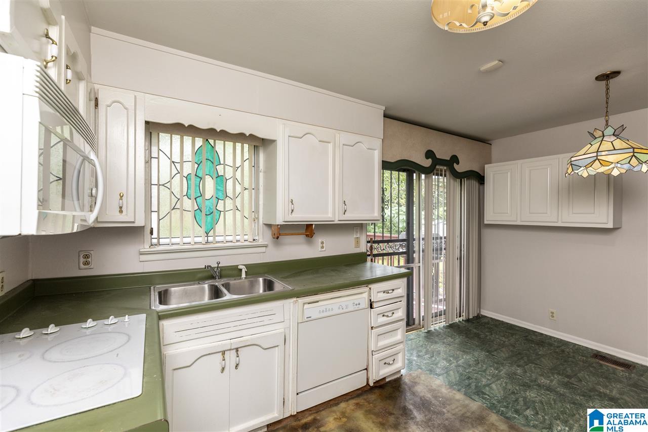 815 Dandridge Road Birmingham, AL 35221 - Photo 5 of 35