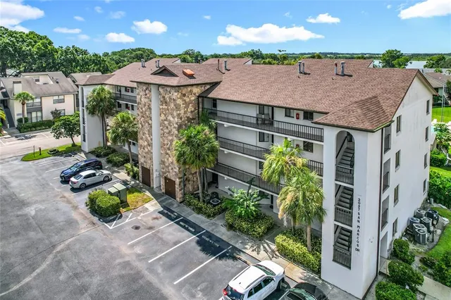 $125,000 | 2037 San Marcos Drive Southeast, Unit 335, Winter Haven, FL 33880