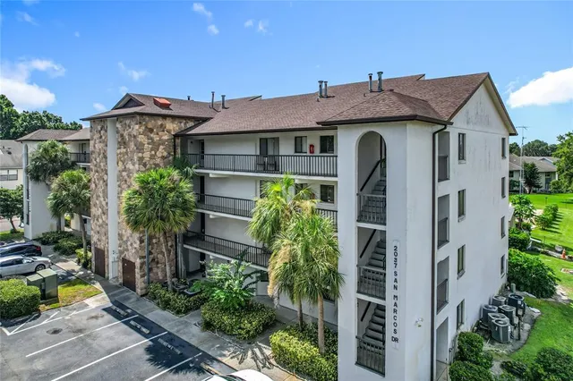 $125,000 | 2037 San Marcos Drive Southeast, Unit 335, Winter Haven, FL 33880