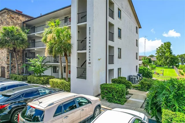 $125,000 | 2037 San Marcos Drive Southeast, Unit 335, Winter Haven, FL 33880