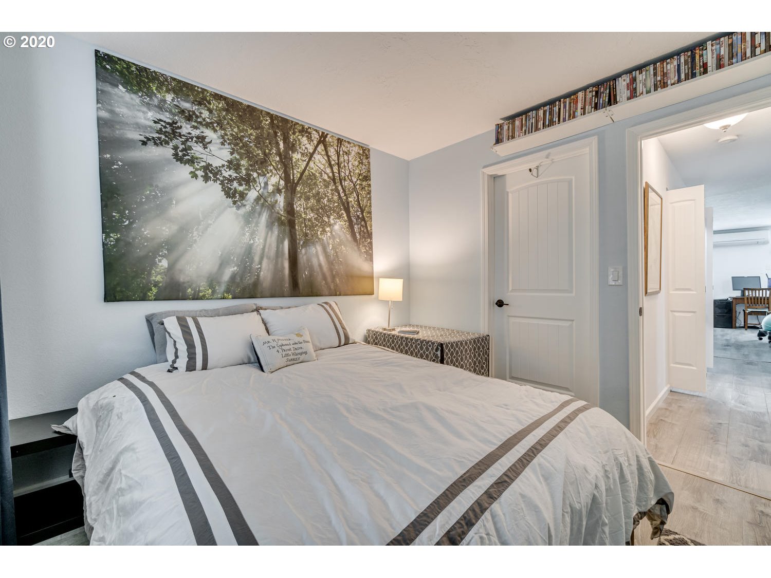 86 Kingsgate Road, Unit 101 Lake Oswego, OR 97035 - Photo 13 of 22 Gallery Image 13
