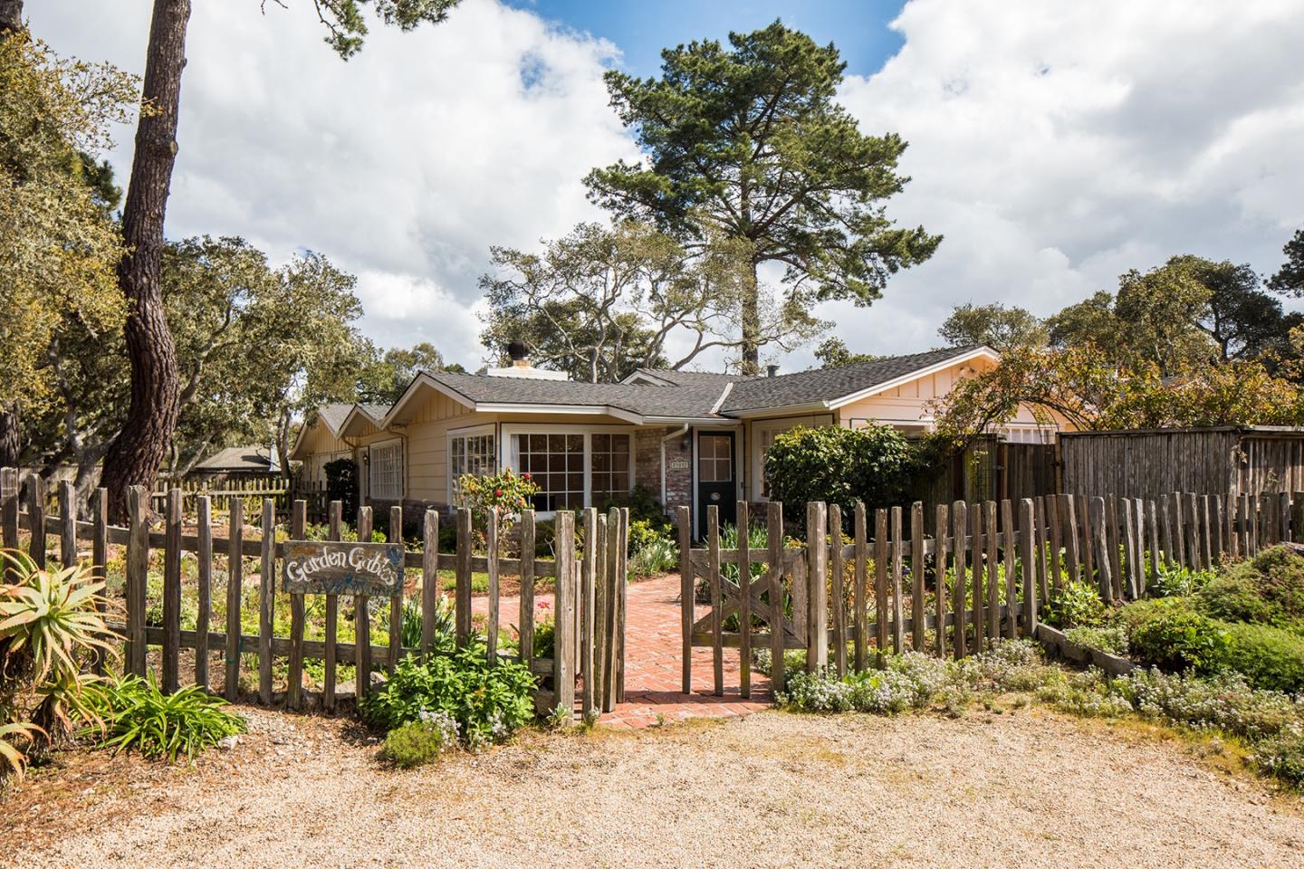 25057 Hatton Road Carmel, CA 93923 - Photo 1 of 16 Gallery Image 1