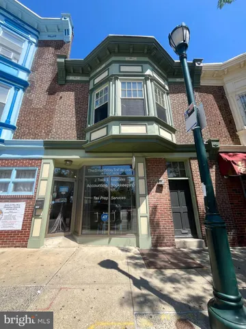 $1,995 | 6751 Germantown Avenue, Unit 2, Philadelphia, PA 19119