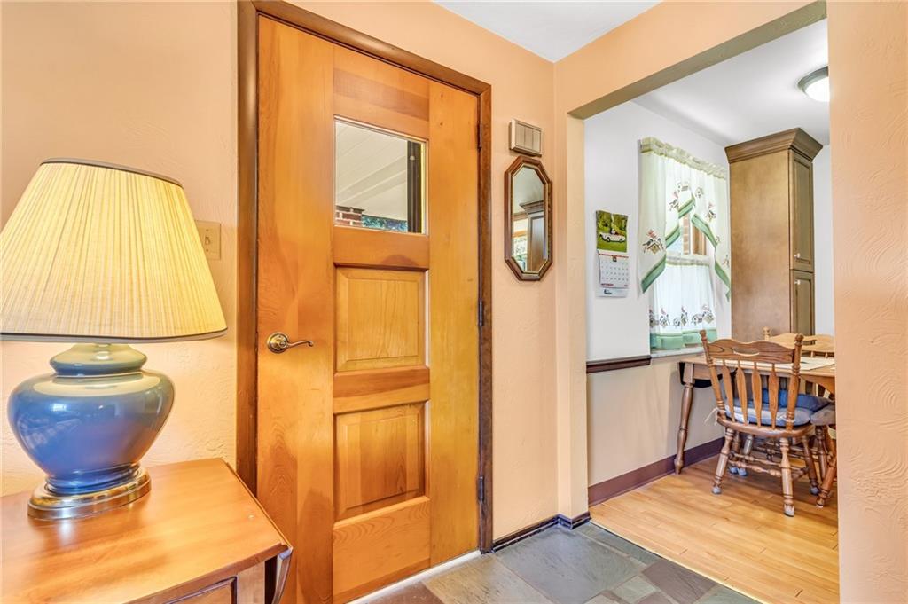 133 Jacks Run Road Pittsburgh, PA 15214 - Photo 4 of 31 Gallery Image 4