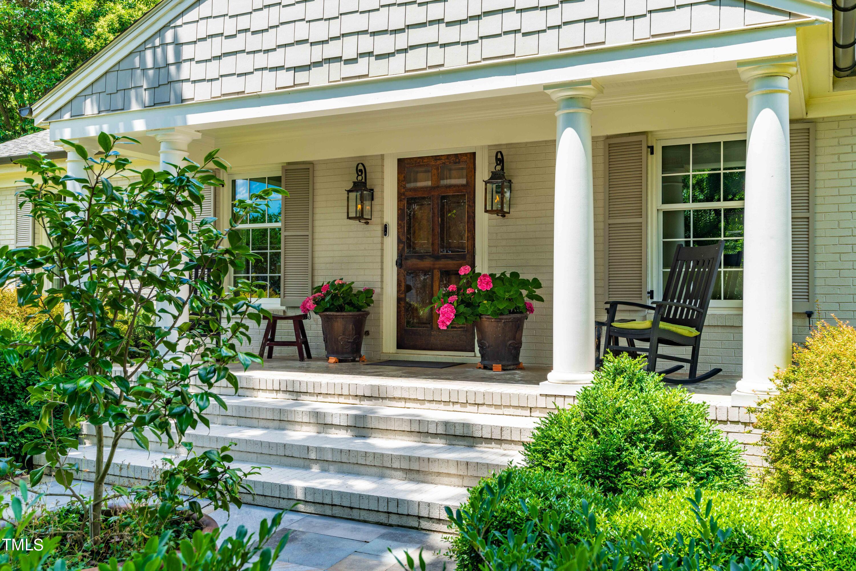 1409 Dellwood Drive Raleigh, NC 27607 - Photo 2 of 59 DSC05909