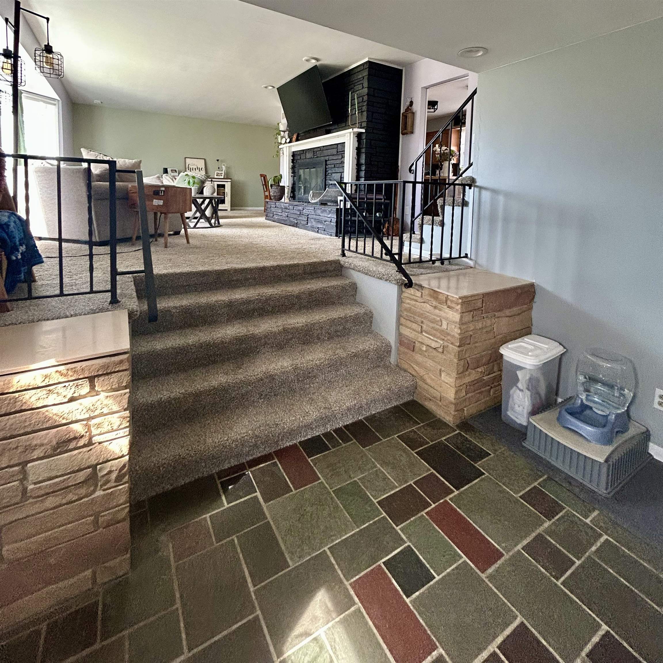 613 East Rolston Road Linden, MI 48451 - Photo 4 of 23 50173020-e626b76f-f814-4f22-87d4-908ad92af6b9.JPG