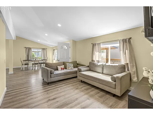 $99,900 | 13900 Southeast Highway 212, Unit 190, Clackamas, OR 97015