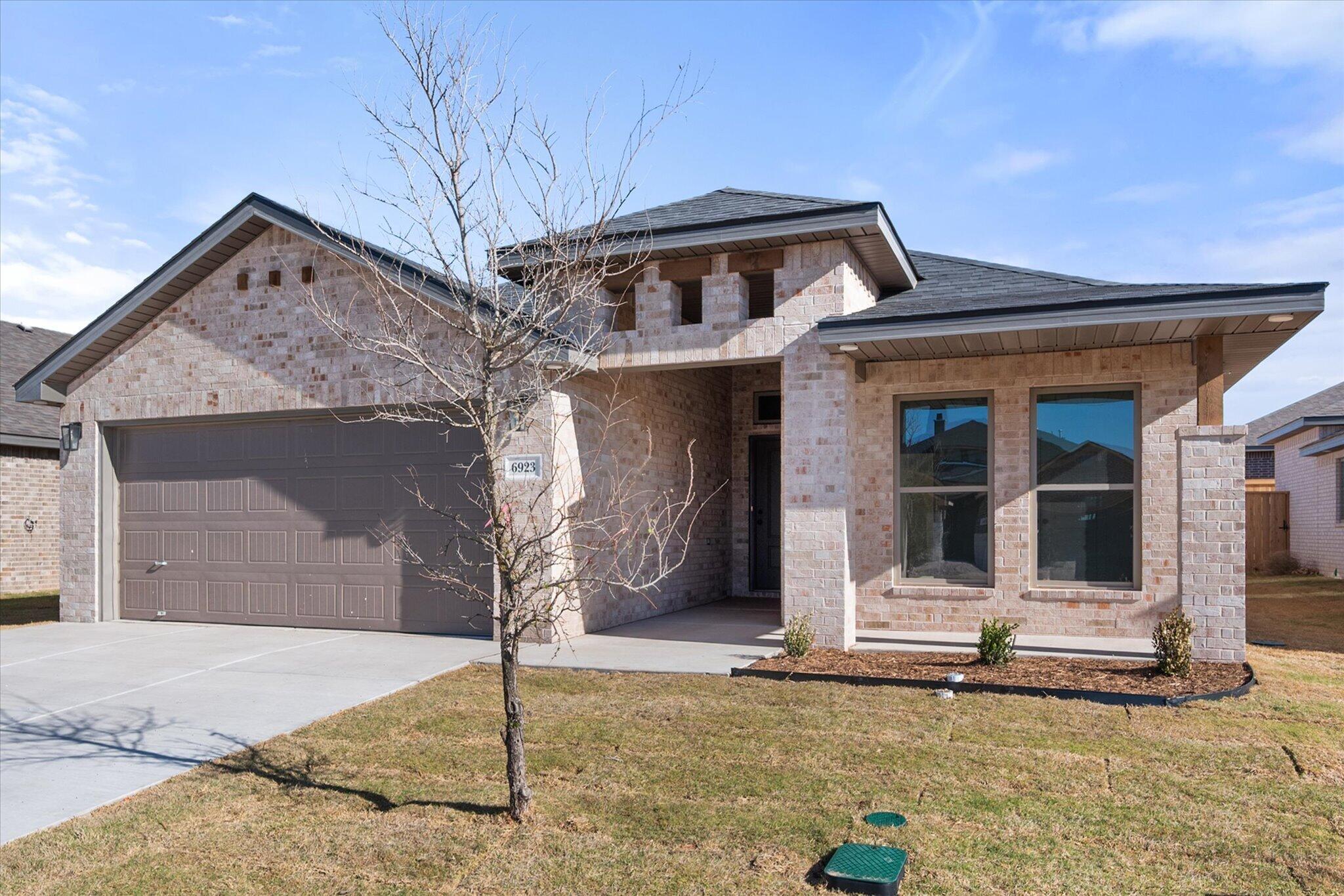 6923 53rd Street Lubbock, TX 79407 - Photo 3 of 26 02-6923 53rd_6192_crop