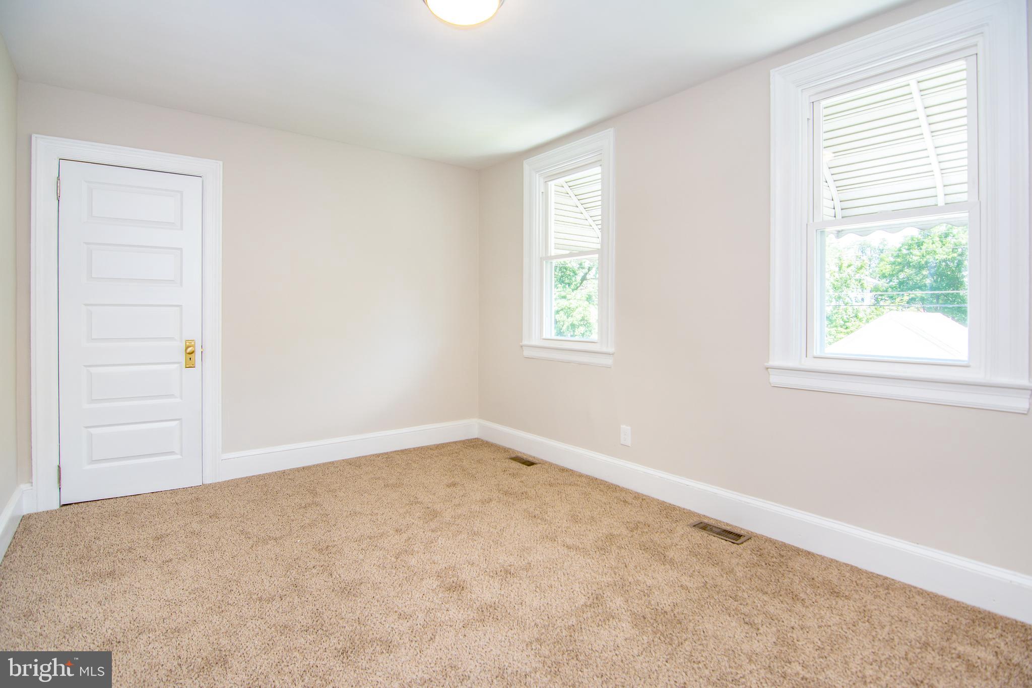 105 Kinship Road Dundalk, MD 21222 - Photo 14 of 30 Gallery Image 14