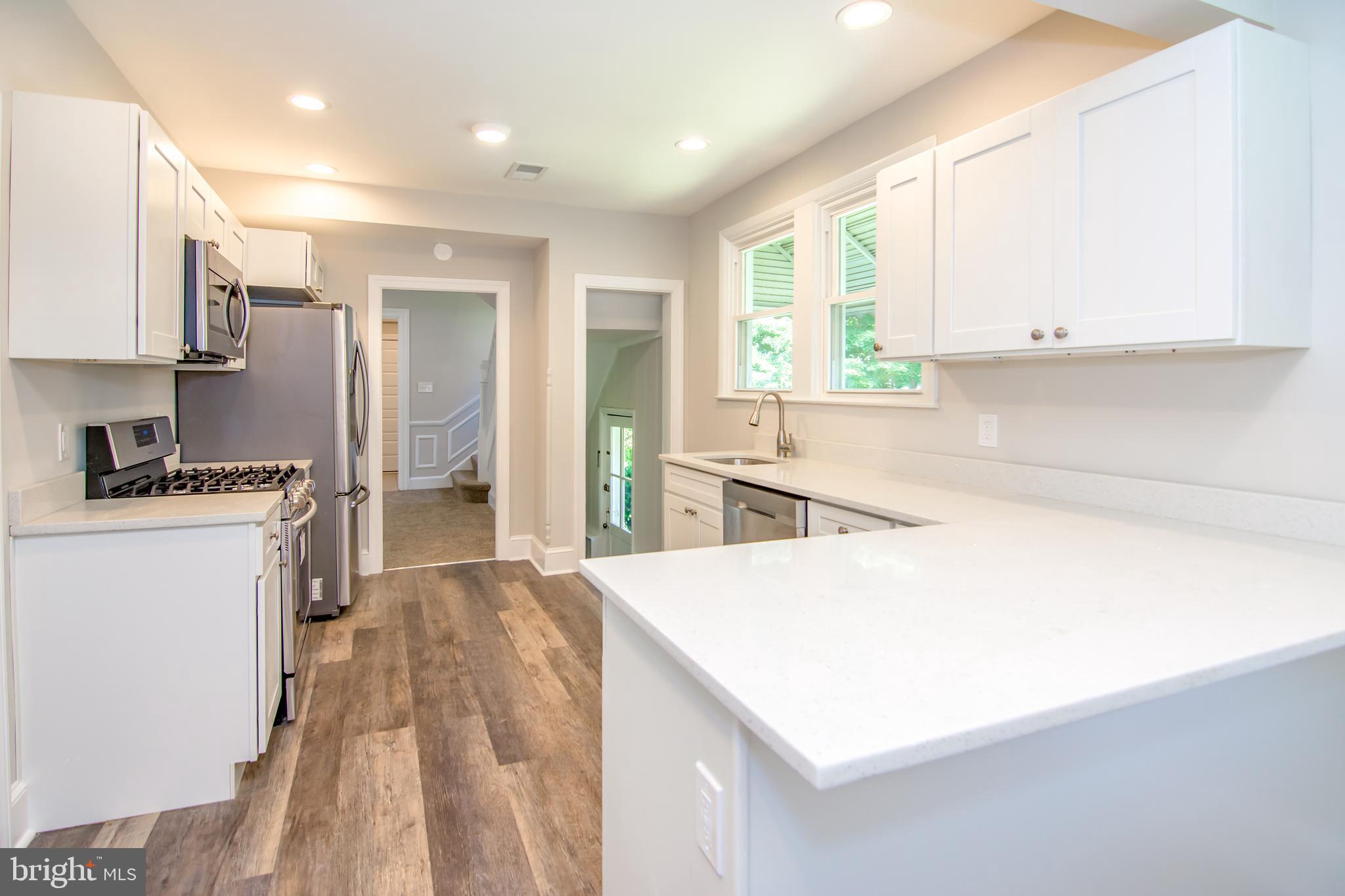 105 Kinship Road Dundalk, MD 21222 - Photo 8 of 30 Gallery Image 8