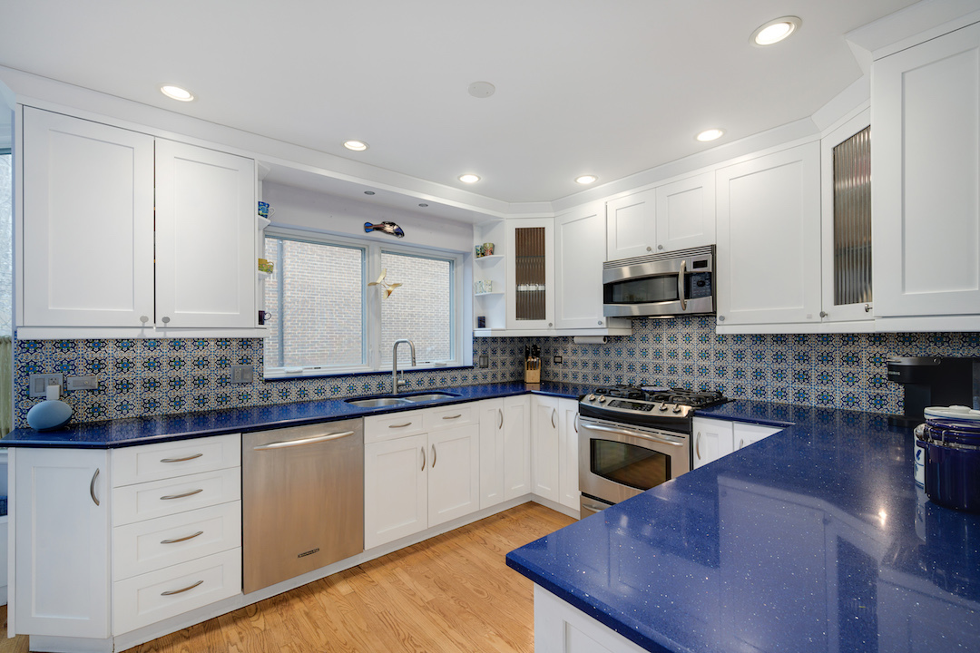 1319 North Sutton Place Chicago, IL 60610 - Photo 11 of 32