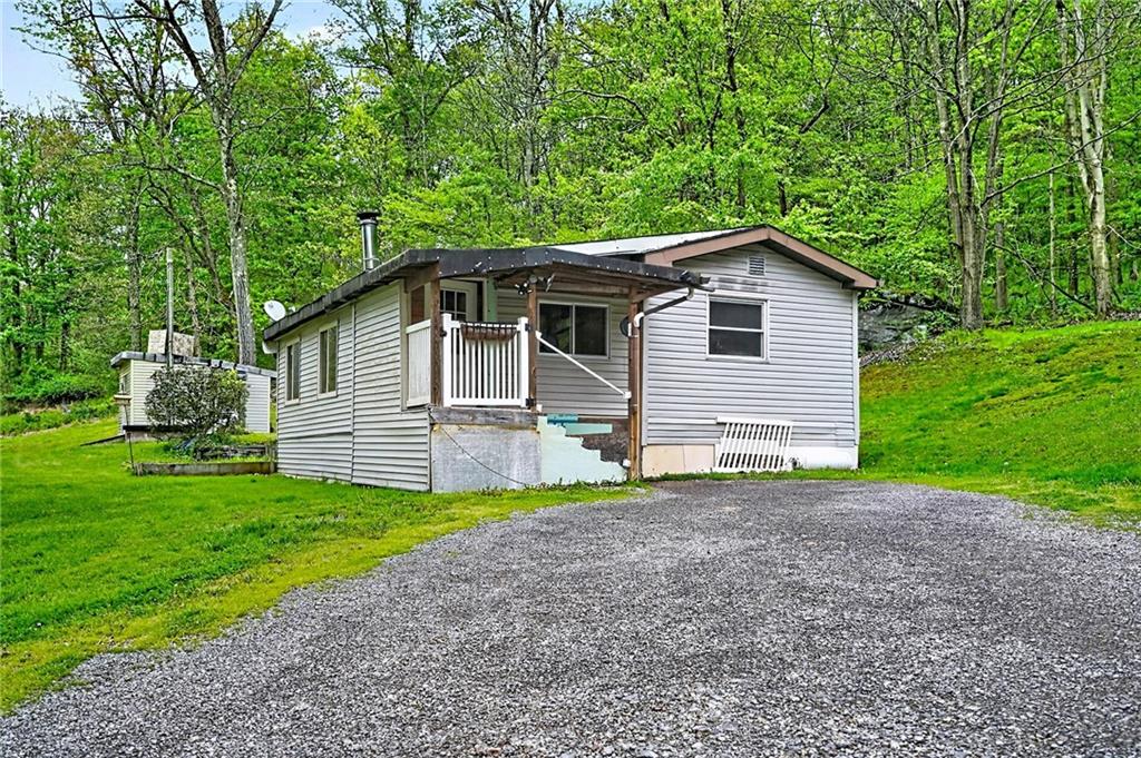 158 Renfrew Road Renfrew, PA 16053 - Photo 1 of 31