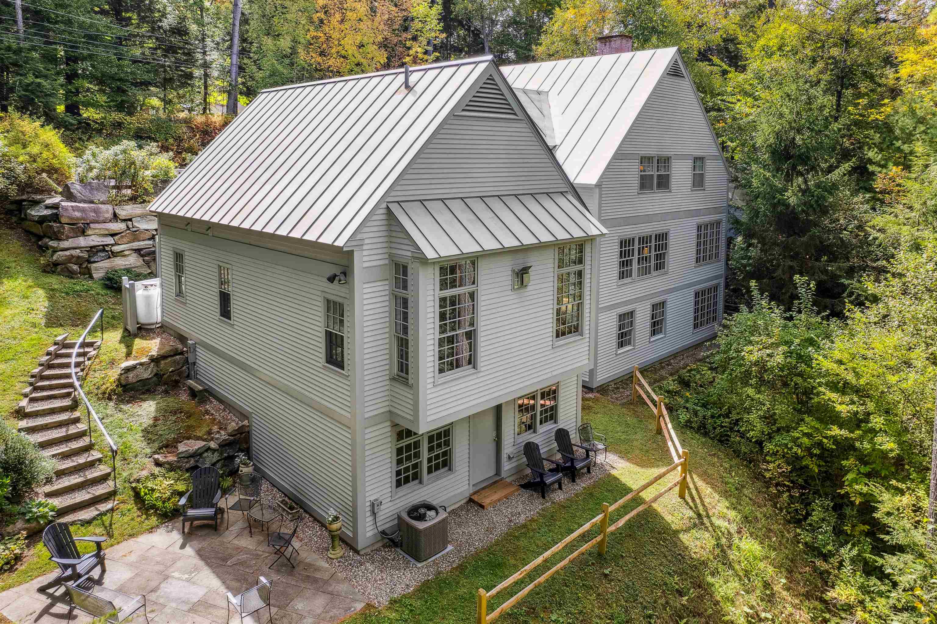 13 College Hill Road Woodstock, VT 05091 - Photo 4 of 36 Gallery Image 4