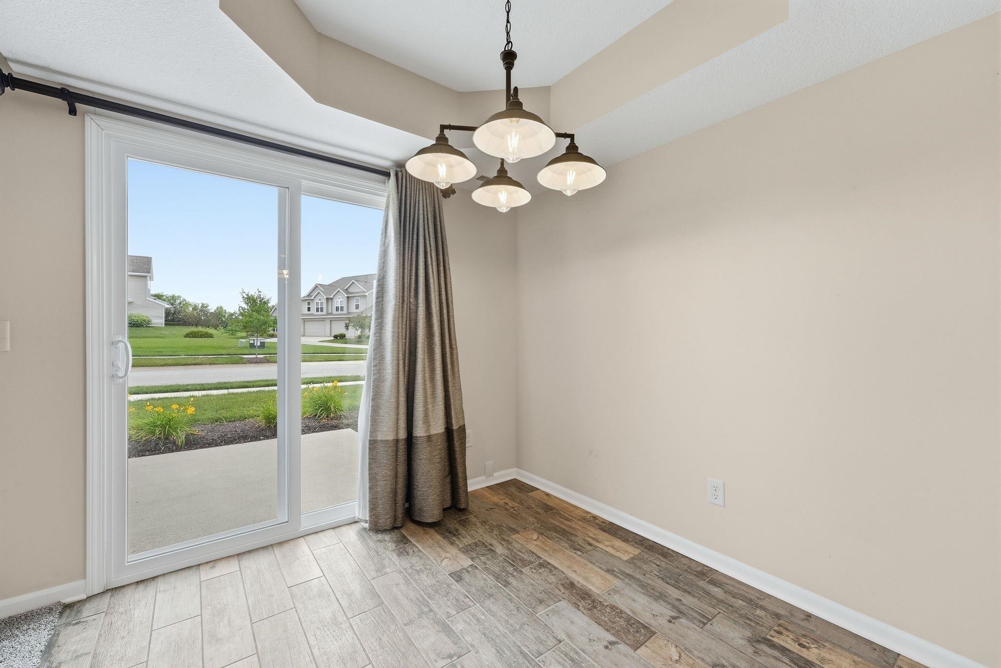 10001 Oak Trail Road Fort Wayne, IN 46825 - Photo 8 of 33