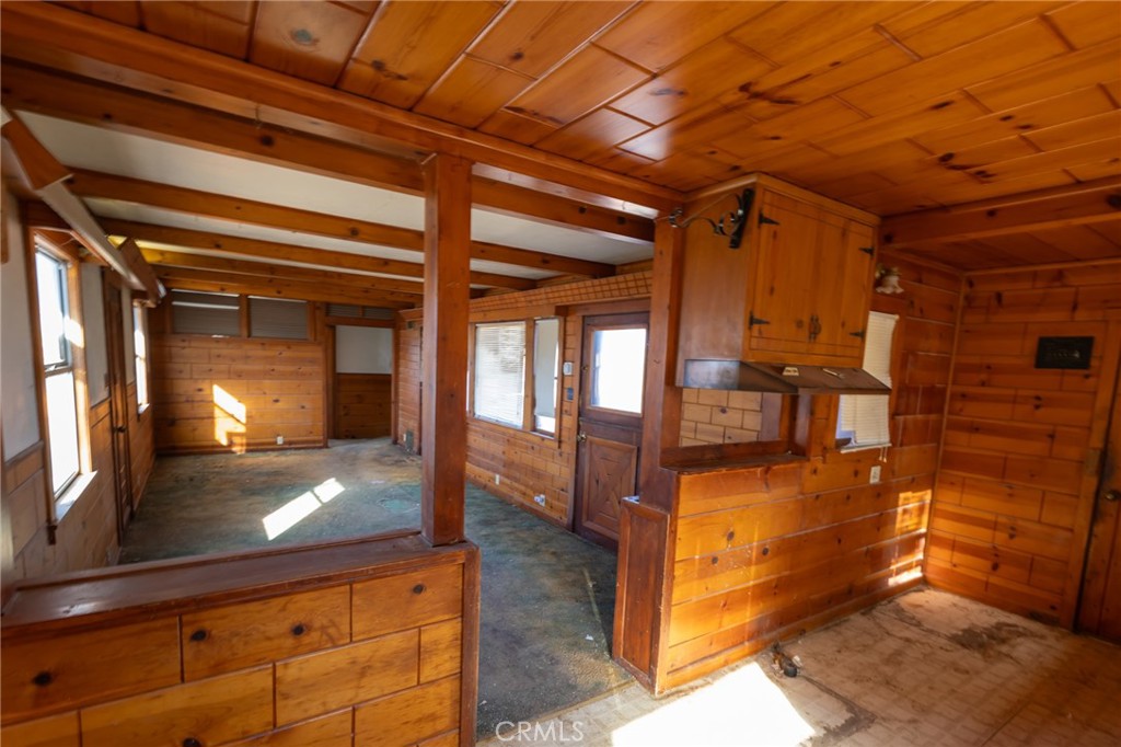 25640 Jasper Road Barstow, CA 92311 - Photo 12 of 48 a view of a porch