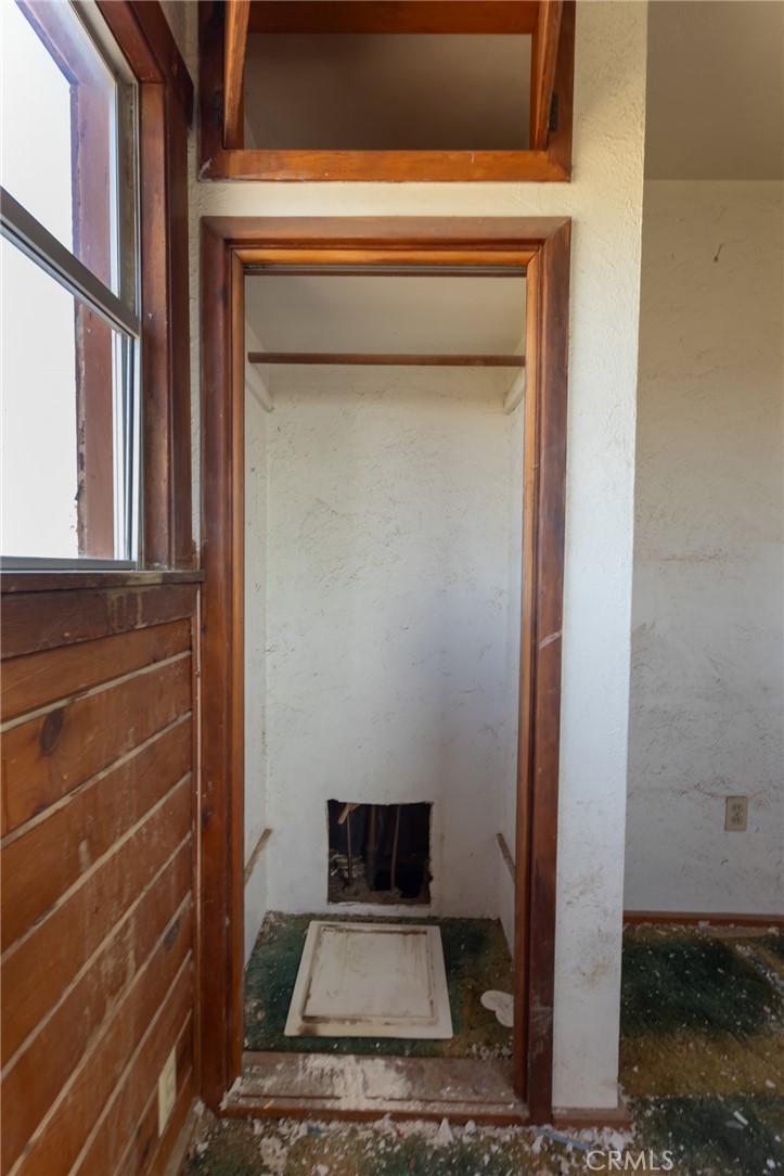 25640 Jasper Road Barstow, CA 92311 - Photo 15 of 48 a view of small space