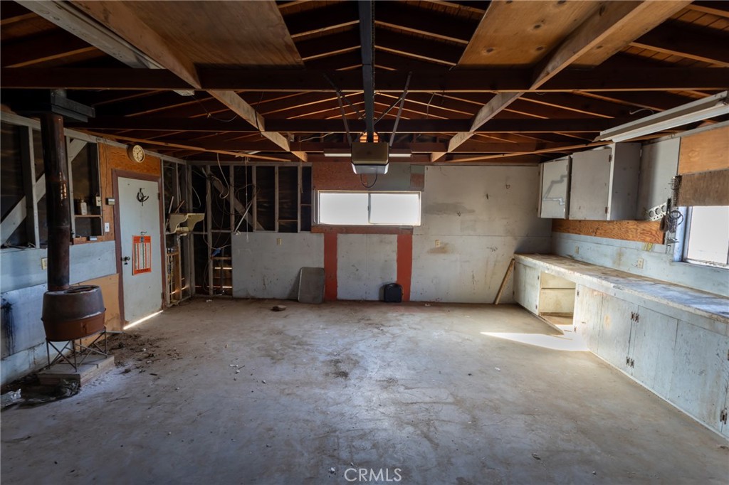 25640 Jasper Road Barstow, CA 92311 - Photo 33 of 48 a view of a storage & utility room