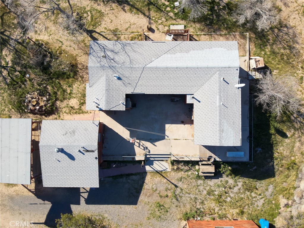 25640 Jasper Road Barstow, CA 92311 - Photo 36 of 48 an aerial view of a house with a yard