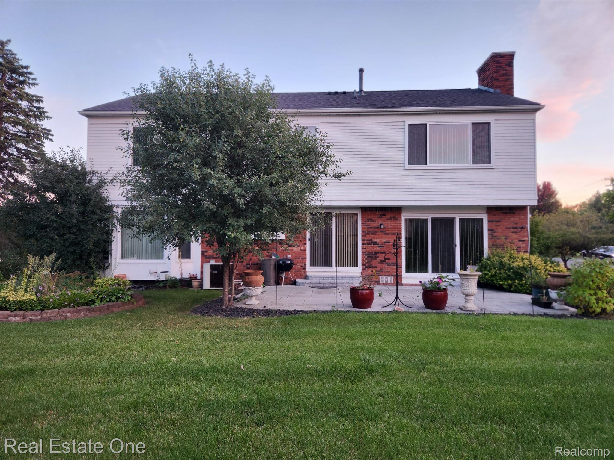 46650 Waddington Road Canton, MI 48187 - Photo 2 of 2 Gallery Image 2