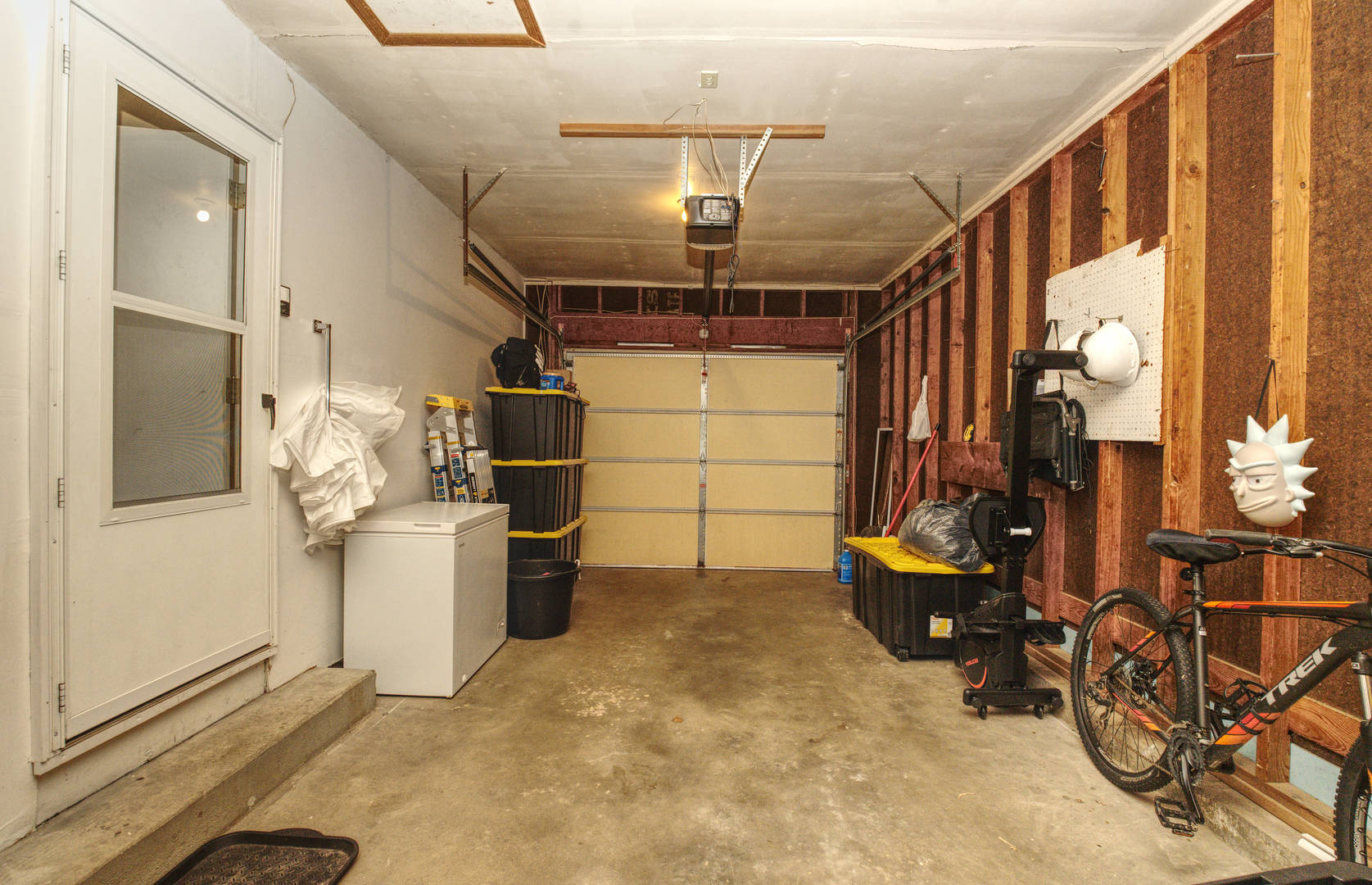 1709 Middle Road Camanche, IA 52730 - Photo 16 of 19 Gallery Image 16