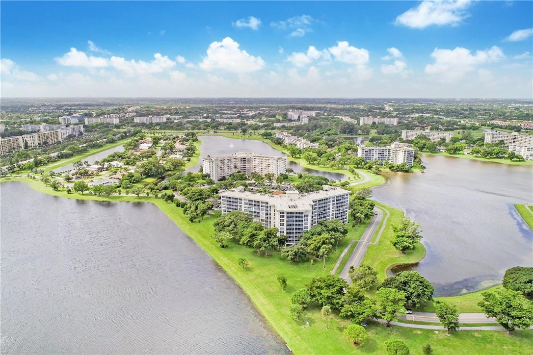 2900 North Course Drive, Unit 810 Pompano Beach, FL 33069 - Photo 17 of 21 Photo 18