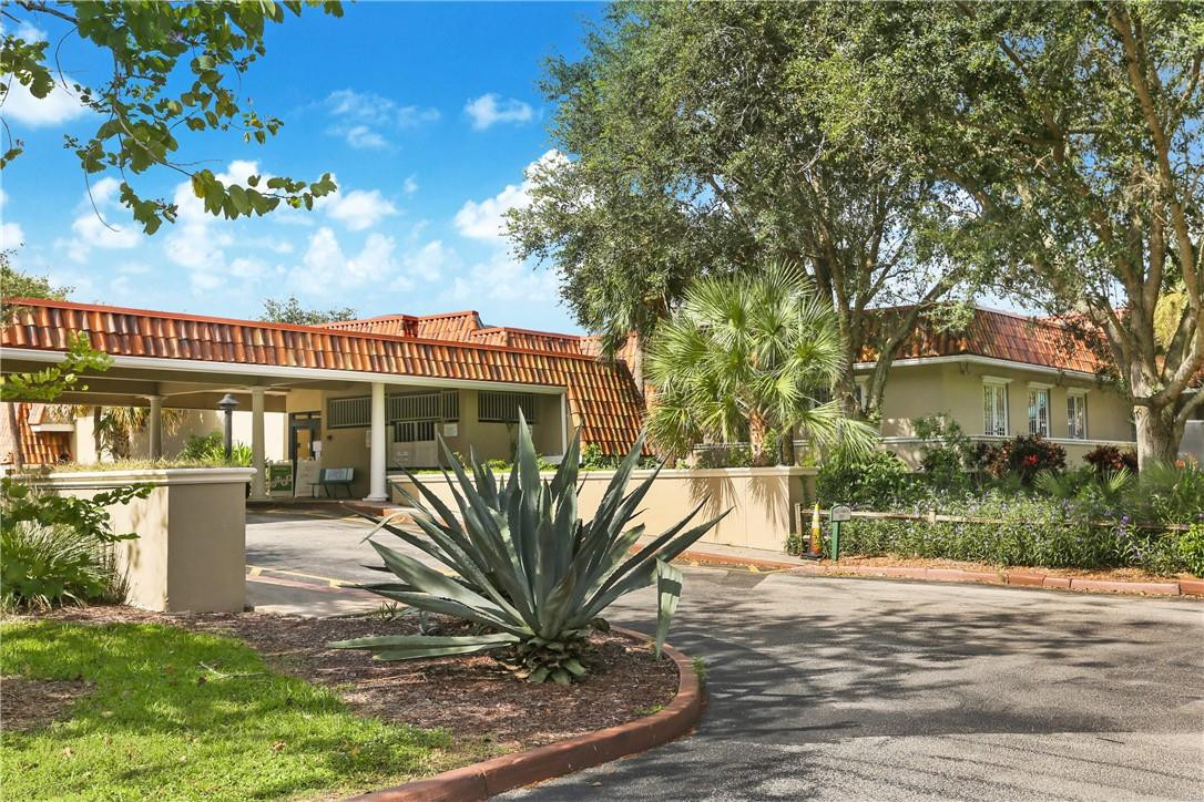 2900 North Course Drive, Unit 810 Pompano Beach, FL 33069 - Photo 19 of 21 Choose from the Oaks or the Palms Course