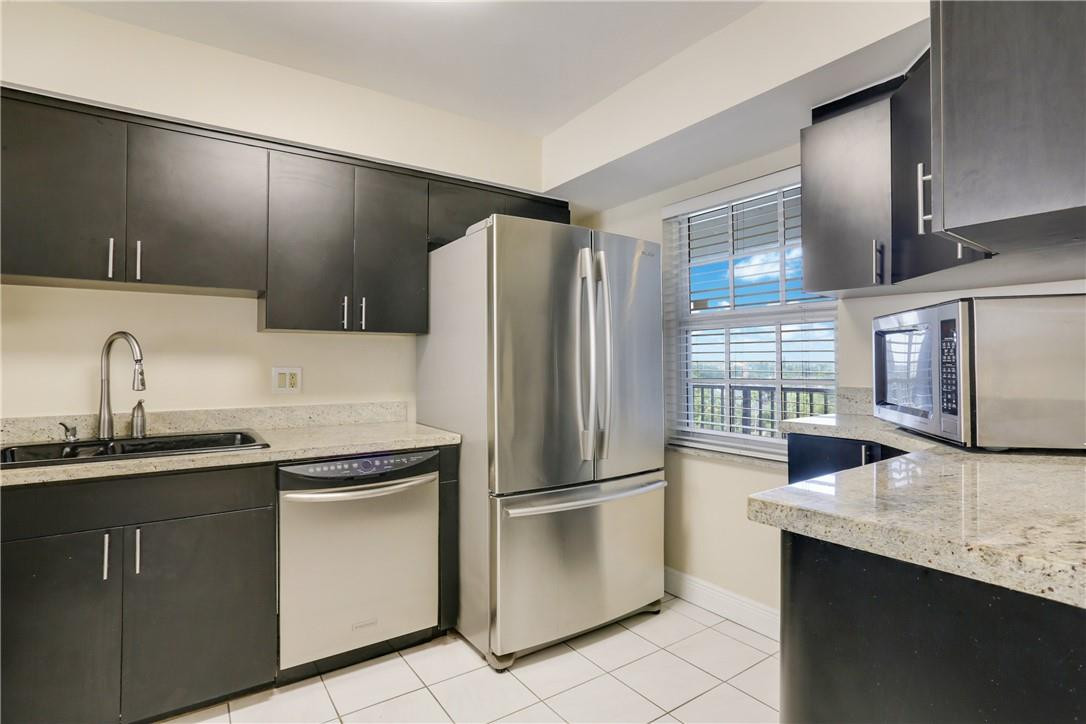 2900 North Course Drive, Unit 810 Pompano Beach, FL 33069 - Photo 3 of 21 Photo 3