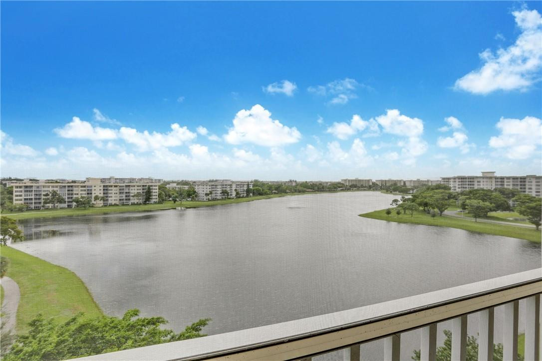 2900 North Course Drive, Unit 810 Pompano Beach, FL 33069 - Photo 10 of 21 Photo 10