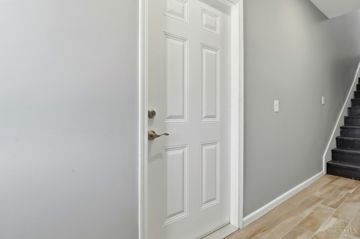 2678 Jackson Road Hamilton, OH 45011 - Photo 8 of 57