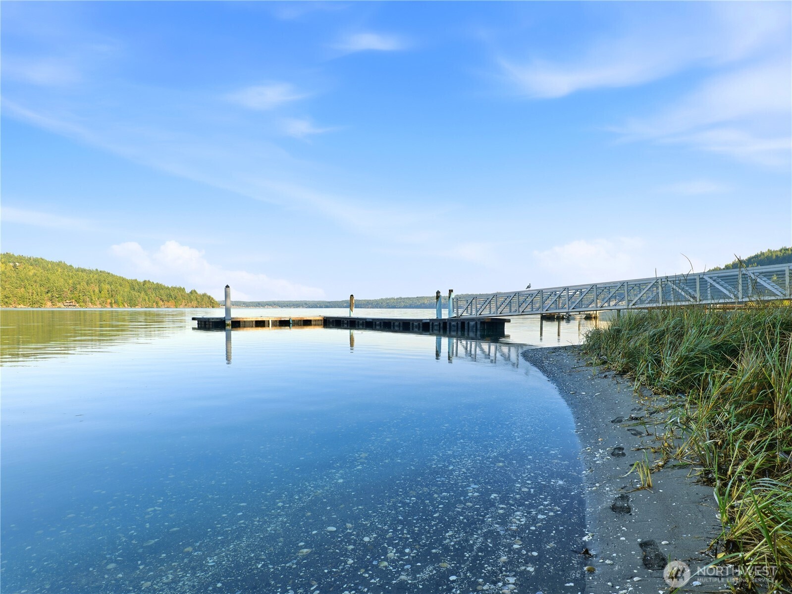813 Fairmount Road Port Townsend, WA 98368 - Photo 27 of 30 a view of an ocean with beach