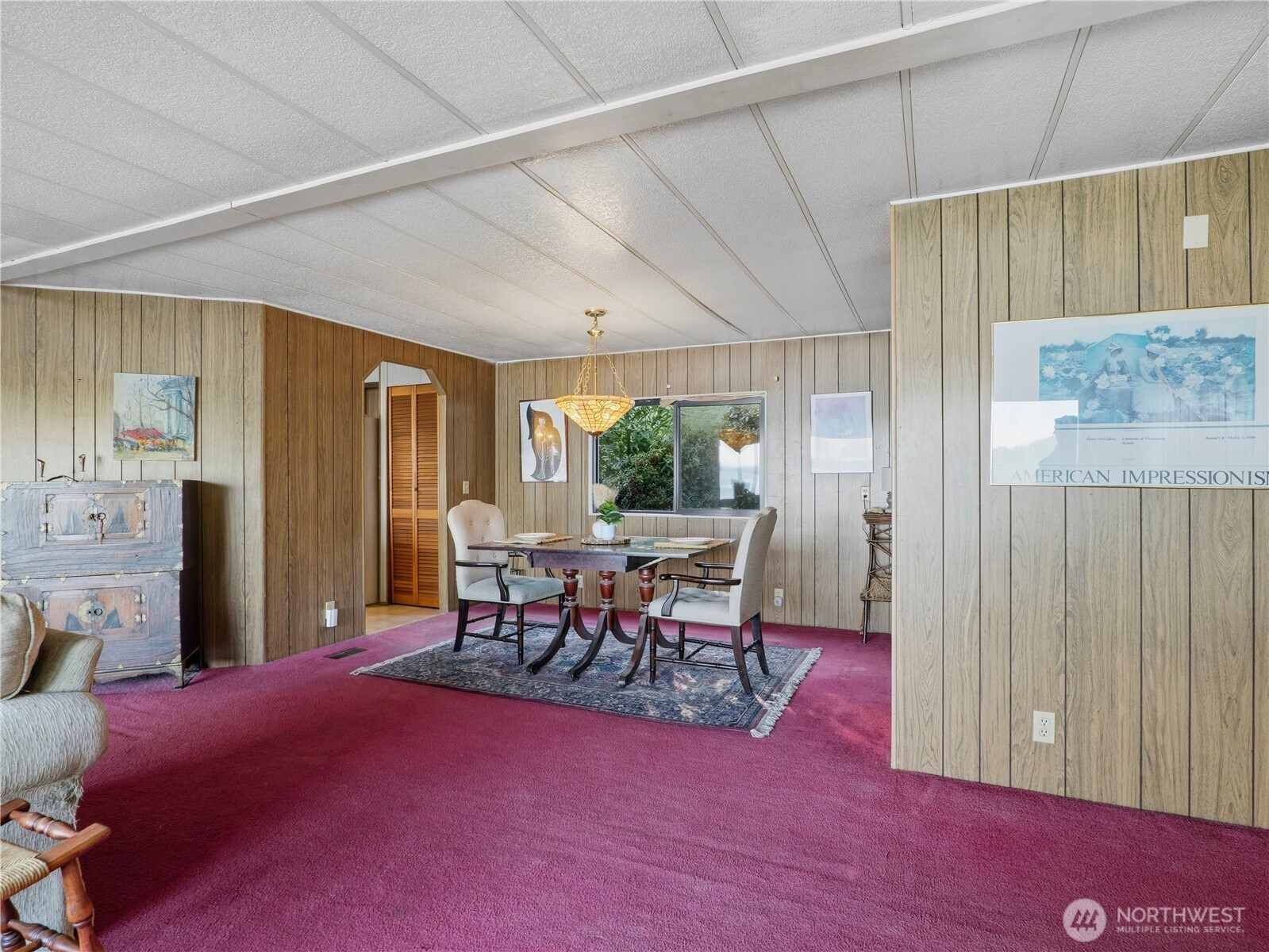 813 Fairmount Road Port Townsend, WA 98368 - Photo 10 of 30 a view of a livingroom with furniture and window