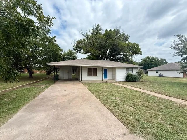 $158,000 | 312 North Ave B, Springtown, TX 76082