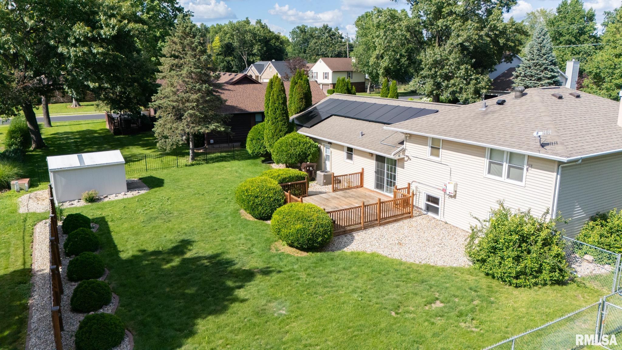 2721 North Rustic Ridge Drive Peoria, IL 61604 - Photo 5 of 52