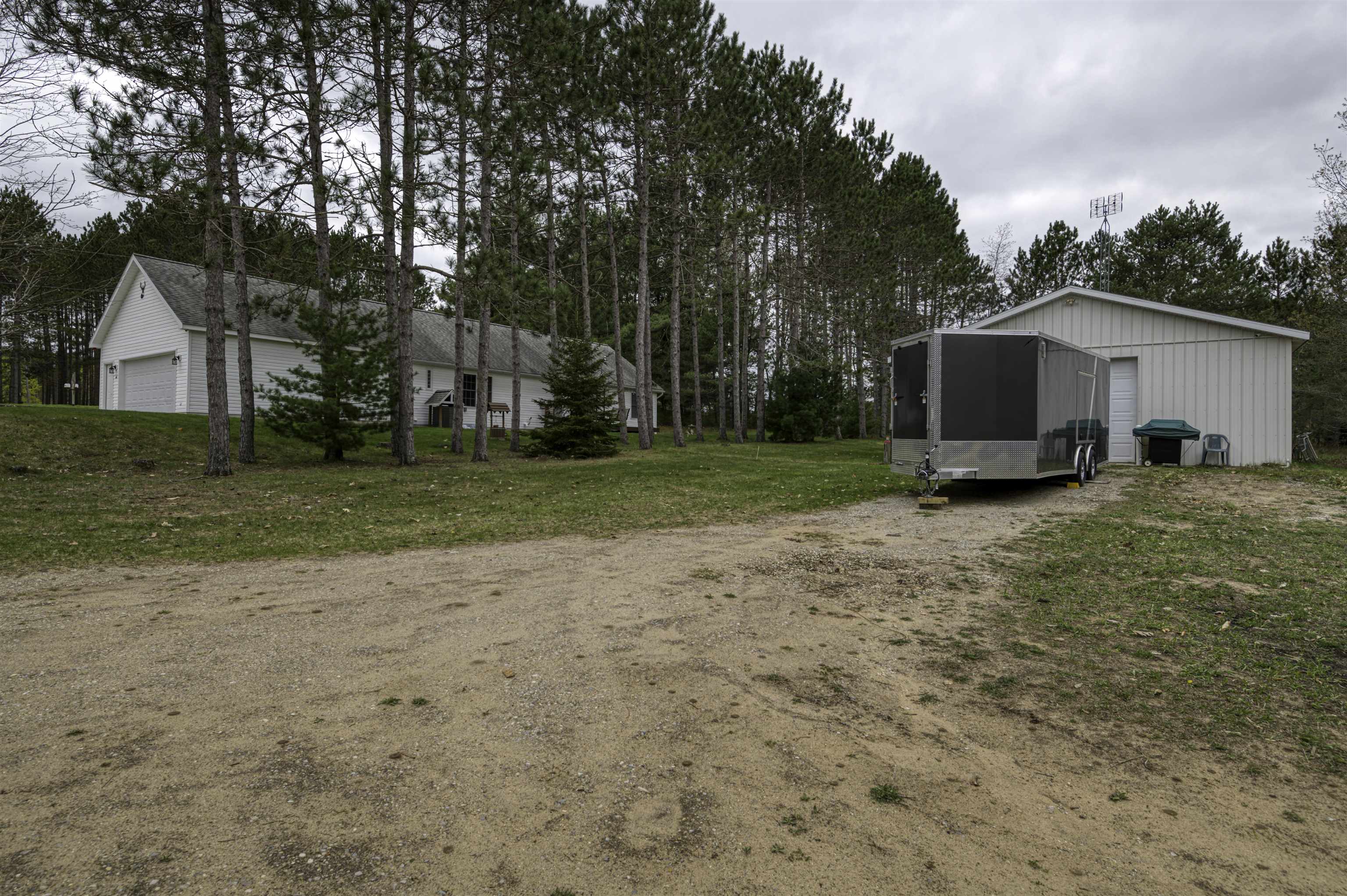 10686 Thiel Road Traverse City, MI 49685 - Photo 3 of 63 1926534-F716D1B4-0DD9-4524-8BA3-1DE2FC283F0C.JPG