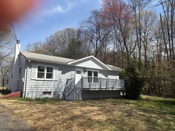 $399,000 | 9 Thomas Drive, Hackettstown, NJ 07840