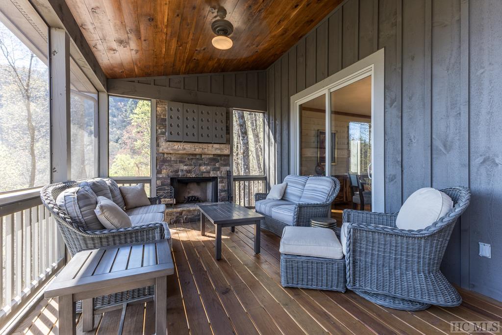 453 Golf View Road Sapphire, NC 28774 - Photo 33 of 36 Gallery Image 33