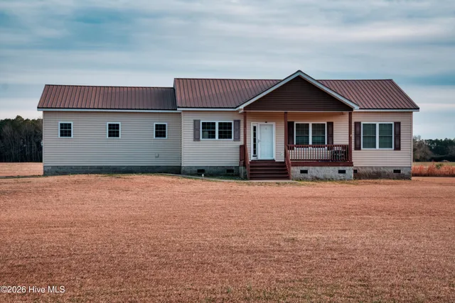 $334,900 | 400 Whitehouse Fork Road, Peletier, NC 28584