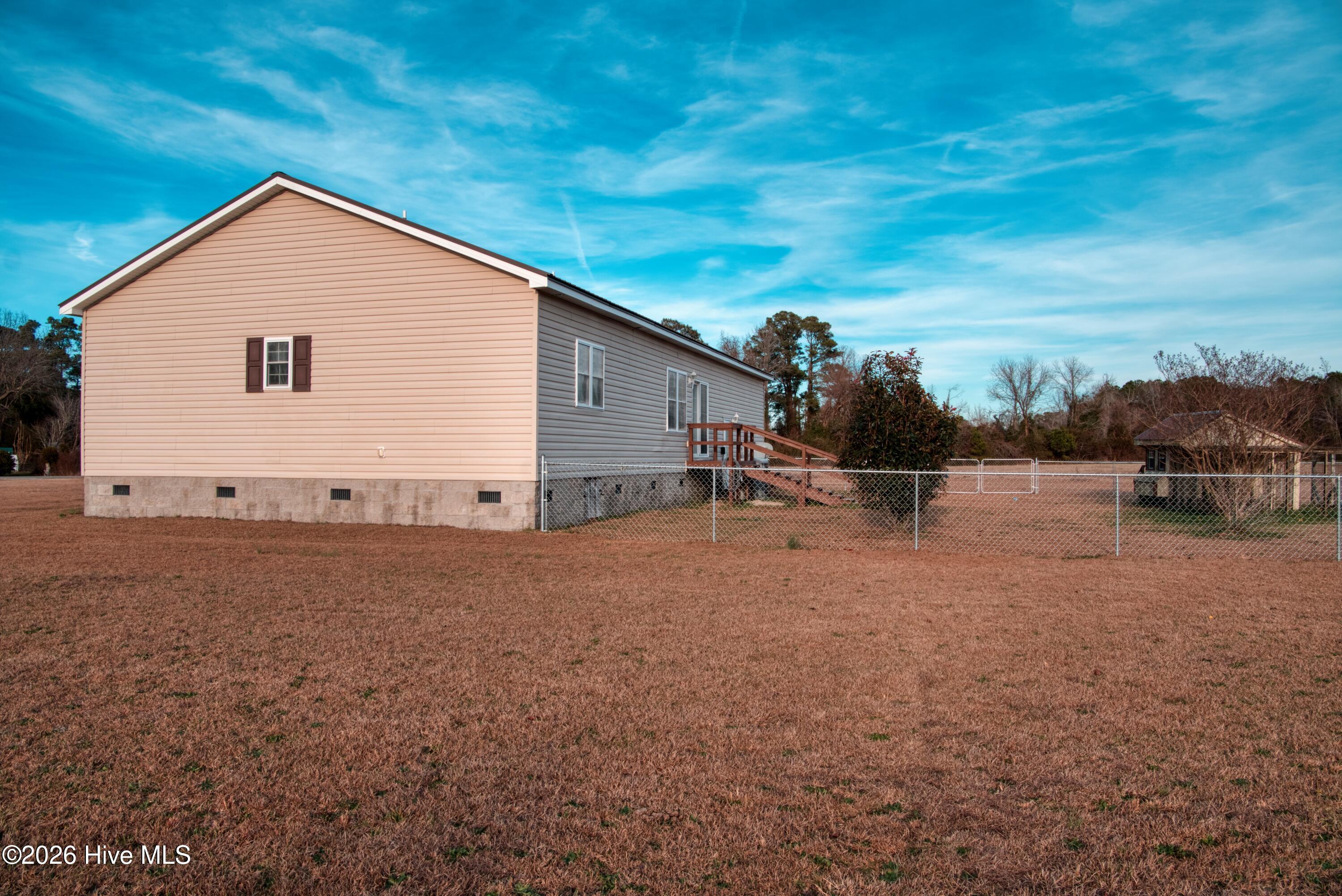 400 Whitehouse Fork Road Peletier, NC 28584 - Photo 7 of 13 400 White House Fork Rd_RED03171_Exterio