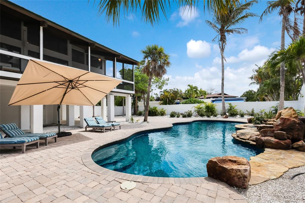 727 Jacaranda Road Anna Maria, FL 34216 - Photo 36 of 44 Gallery Image 36
