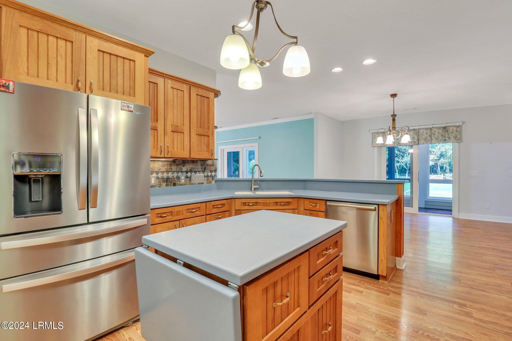 69 Walling Grove Road Beaufort, SC 29907 - Photo 5 of 30 19-web-or-mls-IMG_2107