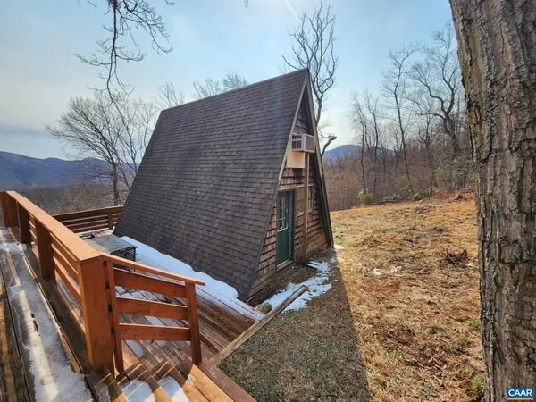 $375,000 | 1494 Spruce Creek Lane, Nellysford, VA 22958